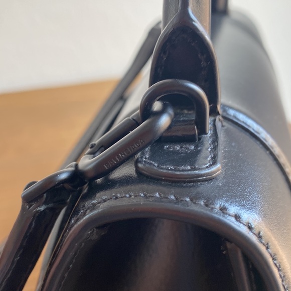 SOLD Balenciaga Hourglass Matte Black Small Shiny Leather Top Handle Bag - Picture 17 of 17